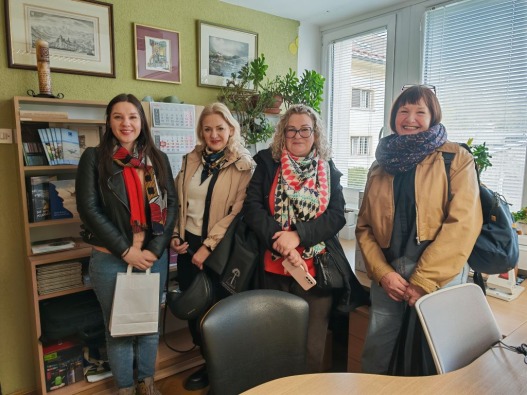 Škofja Lokos bibliotekoje