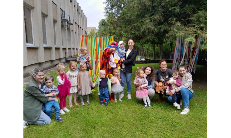 „Maminukų akademijos“ baigimo ir diplomų teikimo šventė