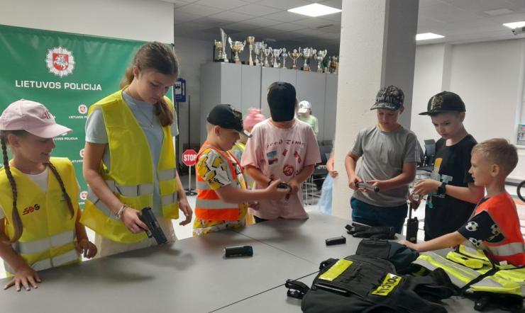 „Keturių bibliotekų tiltas“ subūrė vaikus kūrybingai ir aktyviai vasarai